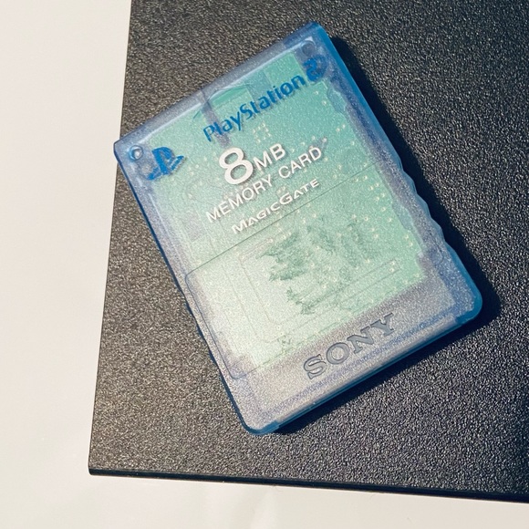 Sony PlayStation 2 (PS2) with 2 controllers + memory card - Picture 7 of 13